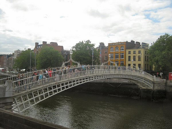 hapenny bridge