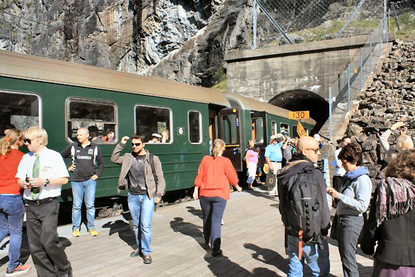 halte Kjosfossen